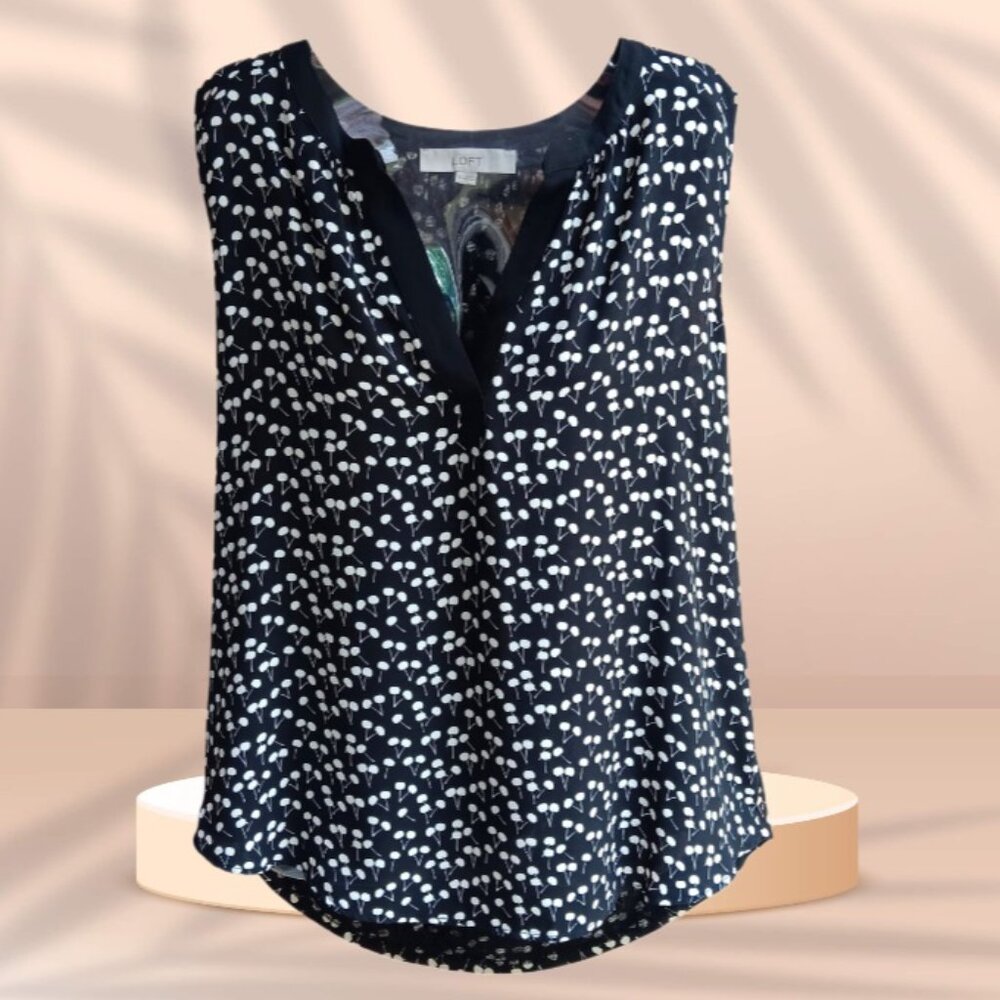 Ann Taylor Loft Sleeveless Blouse Size L